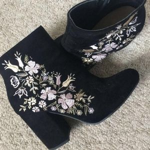 JustFab Black Suede Embroidered Heel Boots